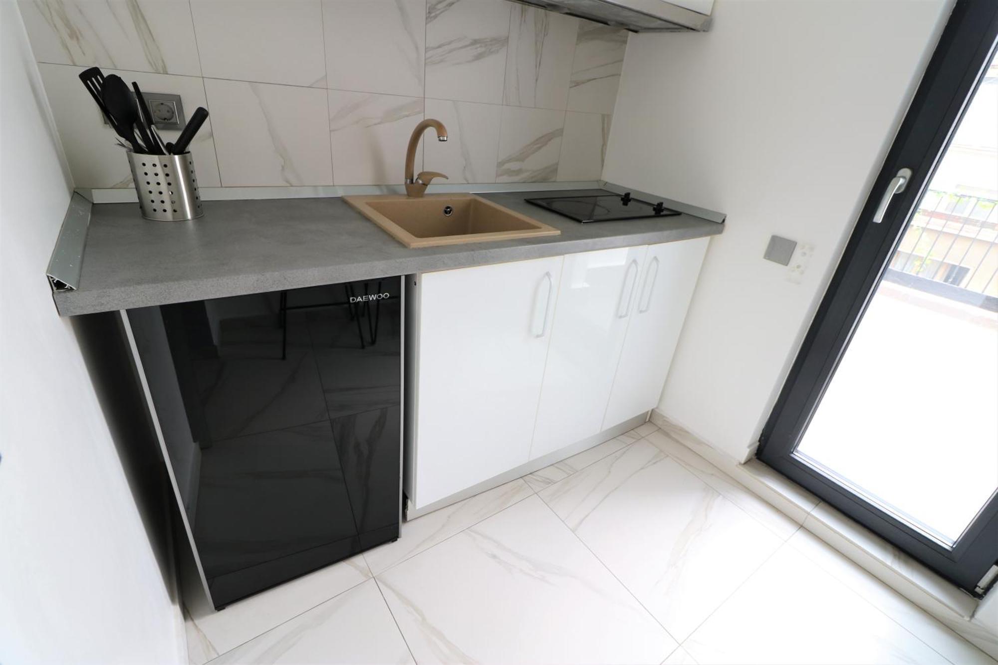 Deluxe Skyline Retreat - Old Town Appartamento